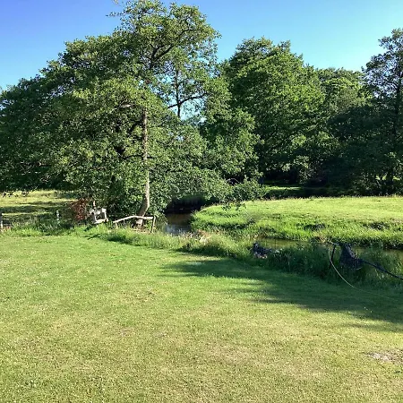 מלון דירות Enghaven Bed & Kitchen 3*